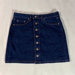 LOFT | Denim Button Up Skirt | Size 6